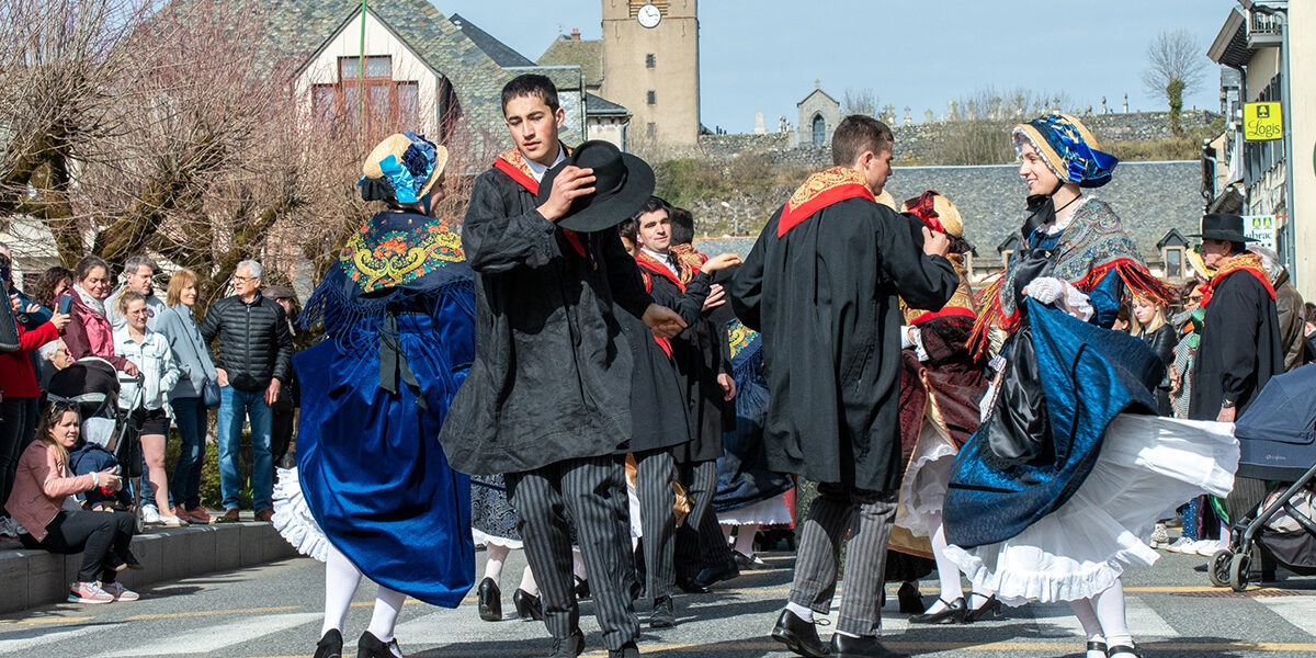 LOUS OYOULOS danseurs folkloriques